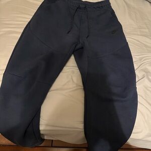 Nike tech fleece pants
